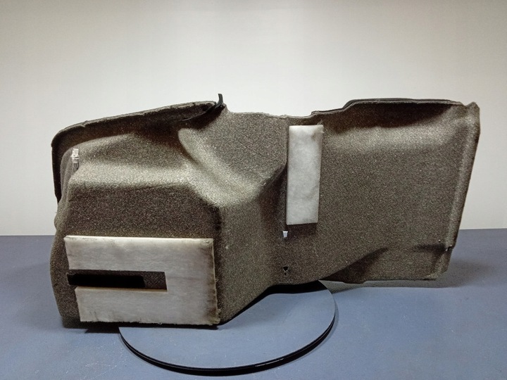 фото №5, Mercedes s клас w221 оббивка багажника боковина праві a2216901241