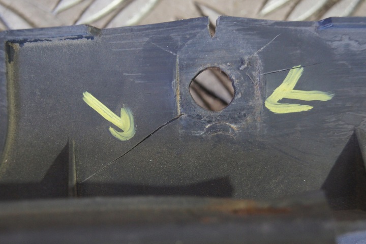 фото №9, Audi оригинальный номер 8t0807081a