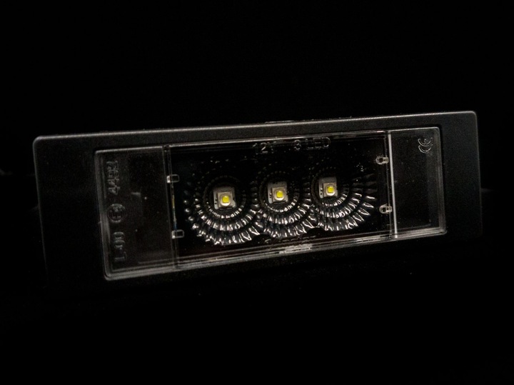 фото №15, Лампочки освітлення номерного знака bmw f12 f13 f06 z4 e85