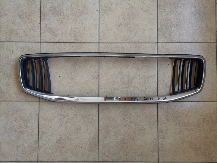 фото №1, Volvo v60 s60 решітка радіатора решітка 2018-