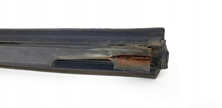 фото №13, Mercedes w168 молдинг ущільнювач двері низ нижня перед передня ліва