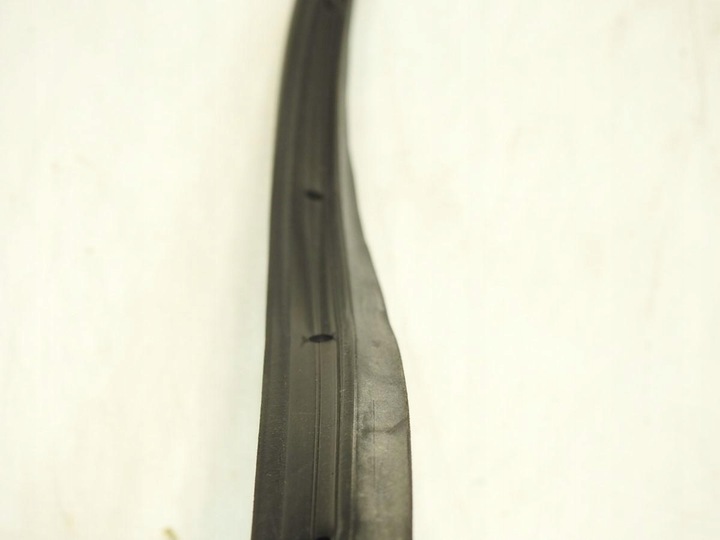 фото №3, Прокладка двері праві зад opel astra j 522426761