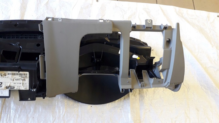 фото №10, Панель консоль vw passat b6 европа светлый dół