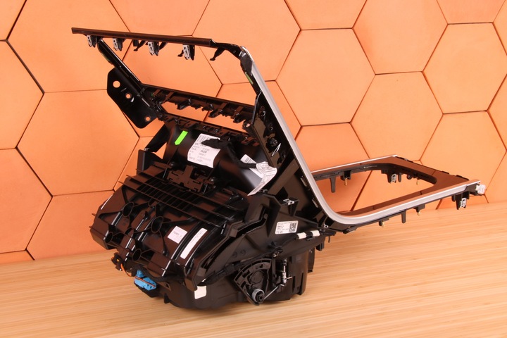 фото №8, Bmw g14 g15 g16 планка декоративная dekor рамка туннеля fineline англичанин