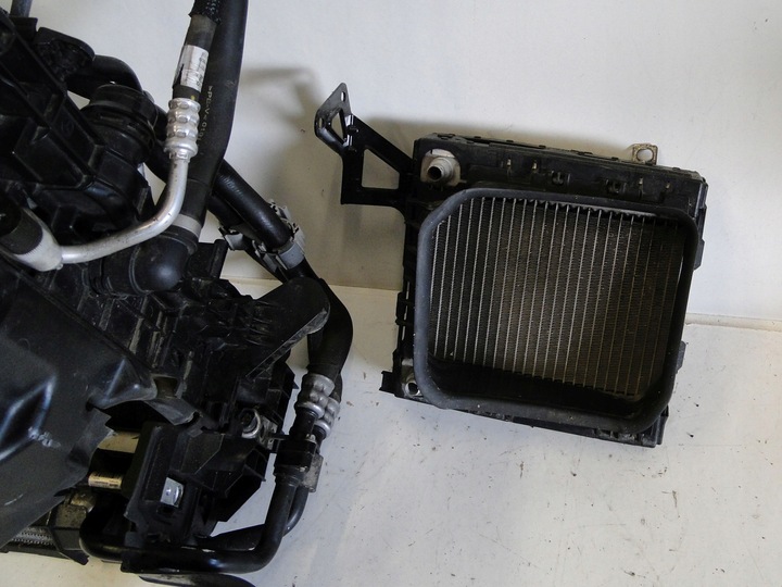 фото №13, Mercedes радіаторів nt води кондиціонера вентилятор 850 w s клас w222 222