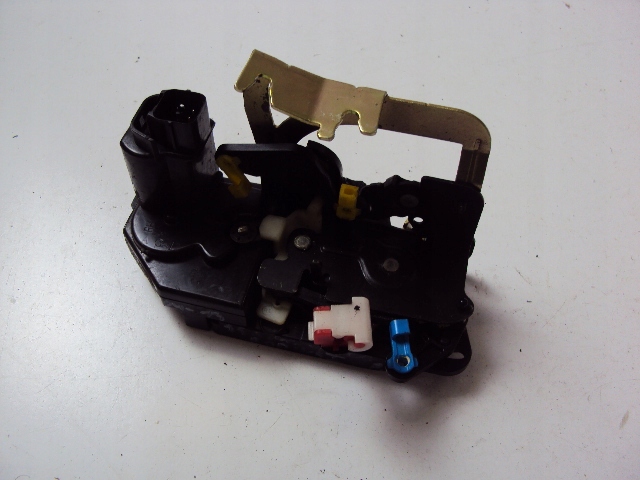 фото №1, Замок дверь правые перед ssangyong rodius i 04-13