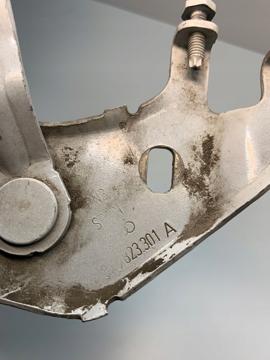 фото №6, Audi a1 8x петля капота кришки двигуна лівий 8x0823301a
