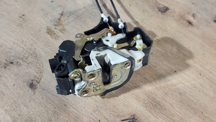 фото №10, Замок дверь правый перед mitsubishi colt vi 04-07 hb 5d 2 pin