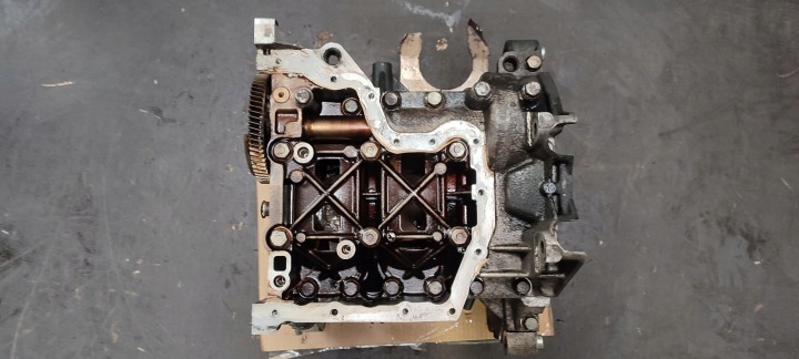 фото №13, Blok низ двигуна vw polo 9n 1,2 12v azq