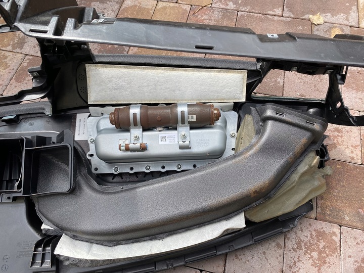 фото №7, Панель раздаточная капот bmw f01 f02 lci 9160068 racibórz