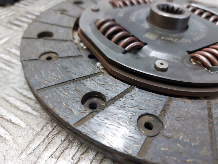 фото №2, Сцепление диск + прижим + подшипник corsa d 1.2 16v 55565534 55568083