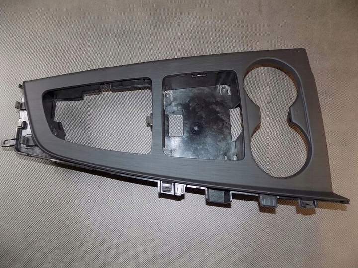 фото №1, Audi rs5 8w рамка туннеля 8w1864261c