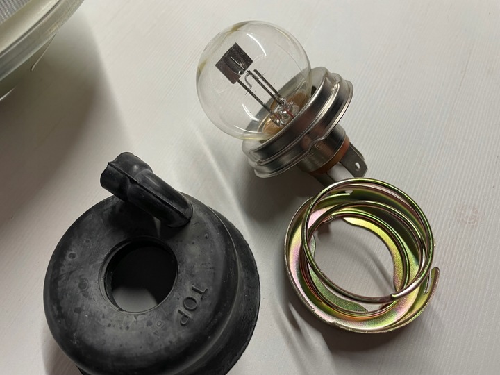 фото №9, Suzuki samurai sj410 sj413 лампа передняя koito оригинал