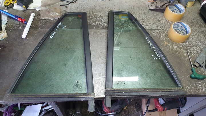 фото №1, Skoda fabia i универсал 00-07 - стекло правые зад