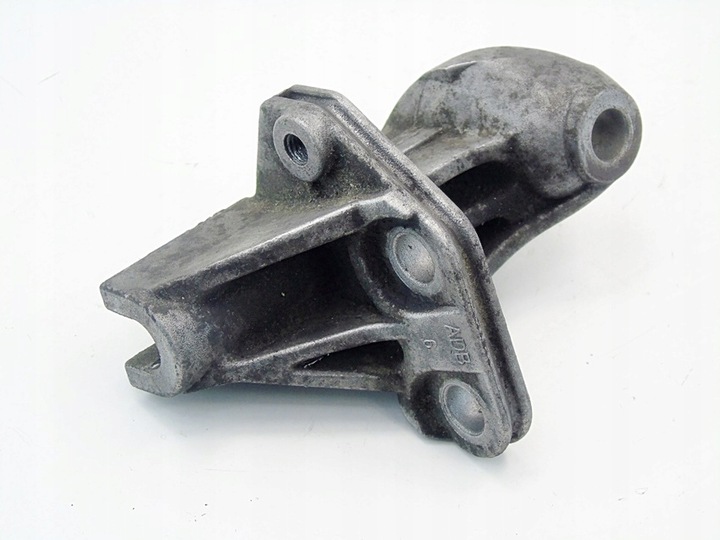 фото №1, Лапи двигателя 2.5 tdi superb audi a4 a6 passat fl