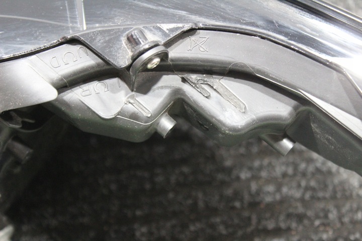 фото №6, Лампа права перед toyota camry viii 8 повний led 81110-33g00