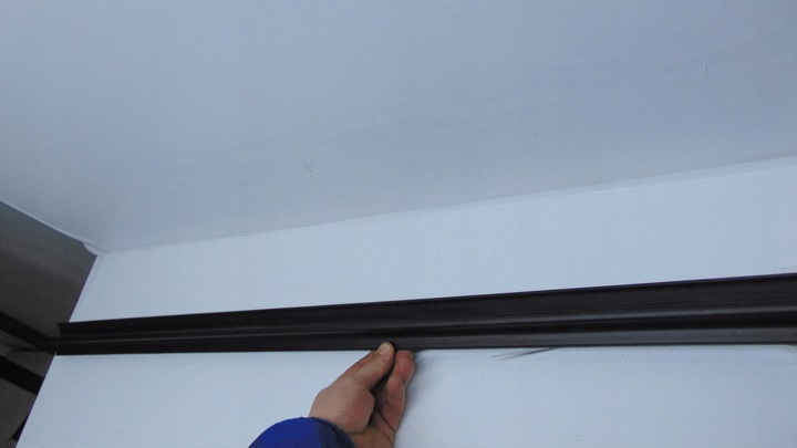 фото №5, Ford mustang vi 6 cabrio планка прокладка двері накладка права