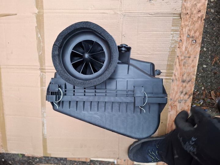 фото №9, Toyota hilux 2.4 2016- viii 8 корпус фільтра повітря фільтр повітря