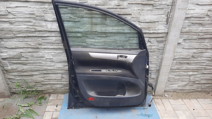 фото №11, Двері перед ліві toyota avensis t25 verso 04r