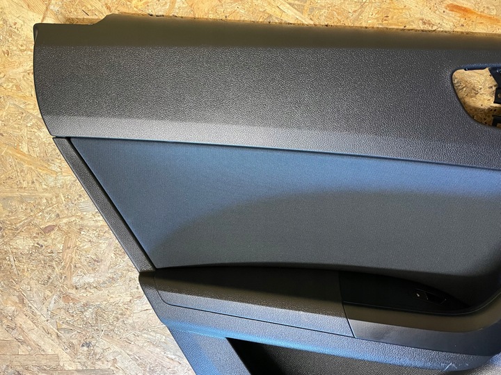 фото №3, Боковина обивка левый зад задняя seat ateca 575