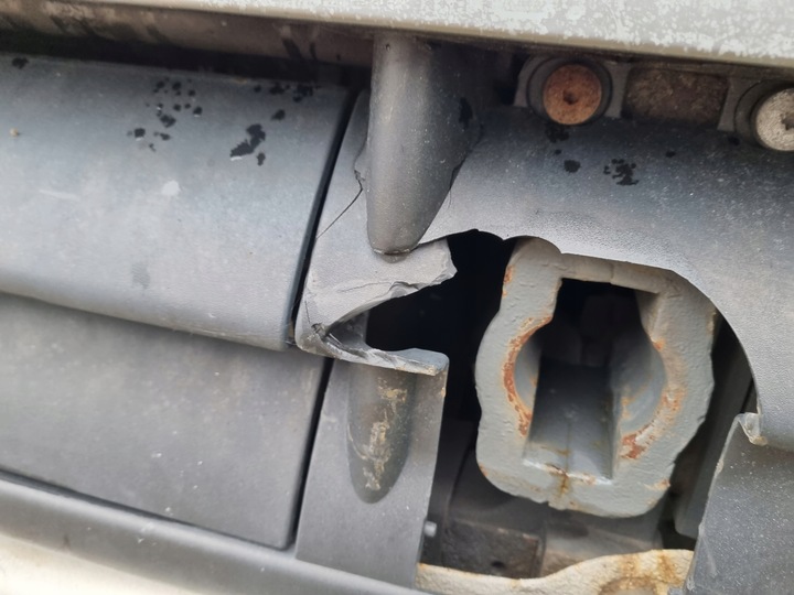 фото №2, Капот решітка решітка радіатора uśmiech daf 65 75 cf