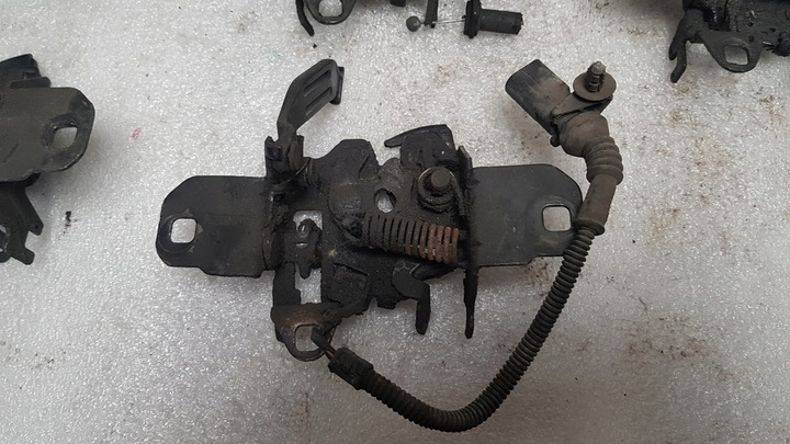 фото №1, Замок капота leon i toledo ii 1m0823503b/c