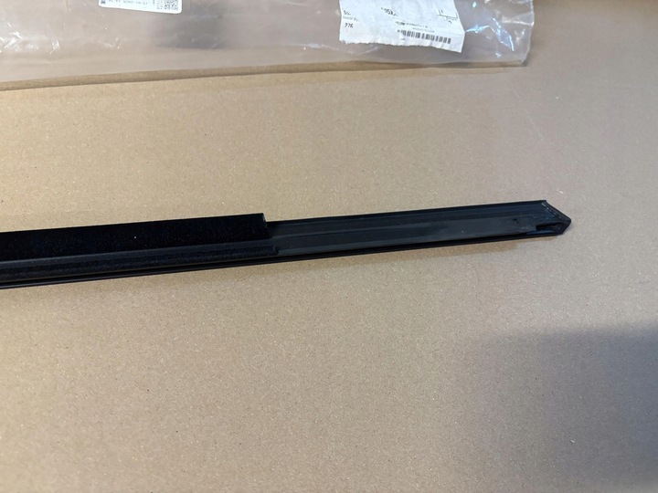 фото №10, Opel zafira c планка накладка двері лівий перед 13259960