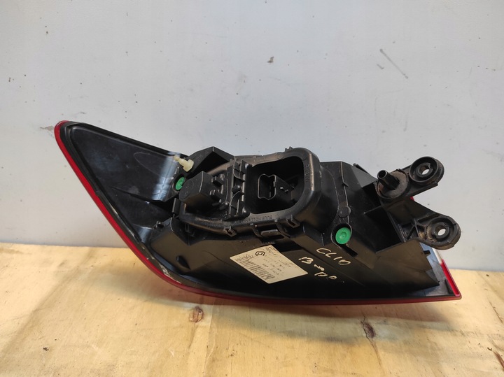 фото №2, Лампа правая задняя зад clio iv