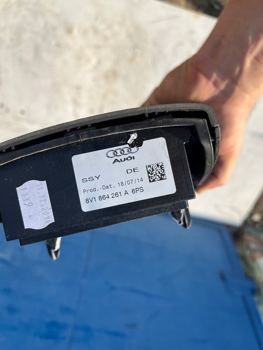 фото №9, Audi a3 8v панель керування mmi тунель 8v1864261a