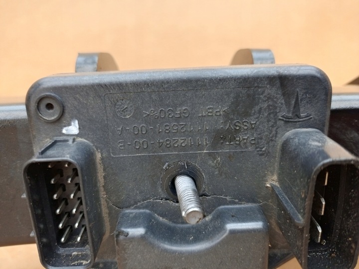 фото №14, Tesla модель 3 2017- hak буксирувальний балка 1670111-00-c