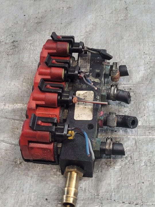 фото №7, Планка впрыскивающий lpg valtek 67r010104 110r000040