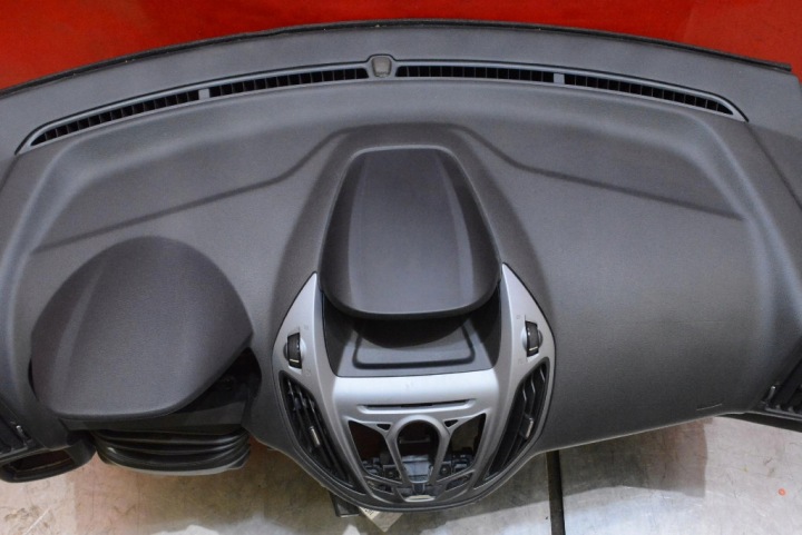фото №6, Торпедо роздавальна консоль капот подушка  eu ford b-max 12-18