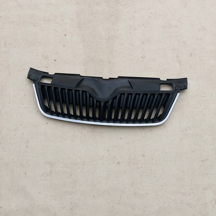 фото №1, Решітка радіатора решітка skoda fabia ii рестайлінг 10-14 5j0853668c