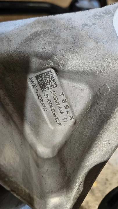 фото №6, Поворотный кулак правая зад задняя tesla модель 3 y 1288416-00-a