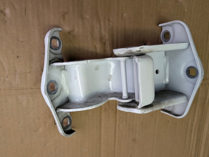 фото №3, Петля дверь правый зад верх 904108626r renault trafic iii