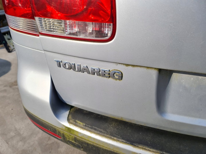 фото №9, Крышка багажника голый vw touareg 7l la7w lubelskie
