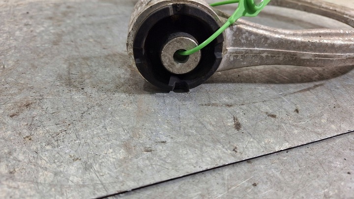 фото №6, Важіль лівий перед верхній a2053305501 mercedes w205 w213 c257 x253