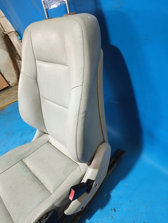 фото №8, Сиденье правые перед пассажира регулировка mercedes c класс w203 07r. кожа