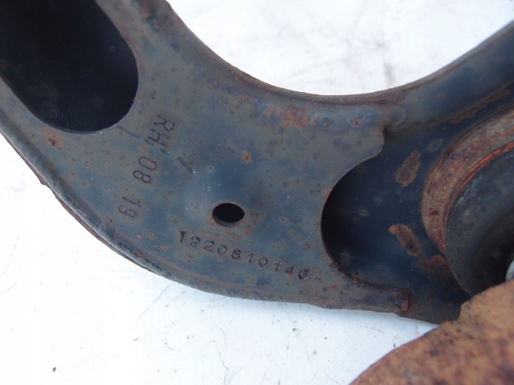 фото №7, Поворотна опора ступиця важіль праві перед navara 2.5 dci