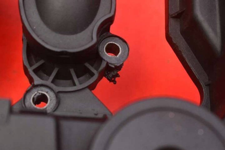 фото №12, Колектор всмоктуючий 96459779 peugeot 407 2.0 hdi 136 km 04-10