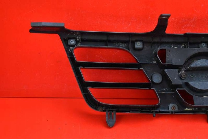 фото №15, Решётка решётка радиатора чёрная 623108h700 nissan x-trail 1 i t30 01-07
