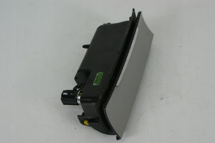 фото №11, Бардачок пепельница передняя w капот volkswagen passat b7 3c0863284k