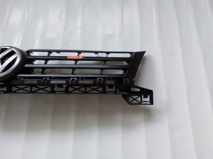 фото №3, Решётка решётка радиатора эмблема vw touran caddy 1t0853653l