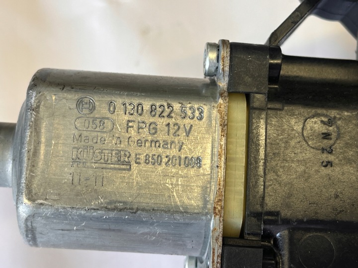 фото №5, Vw polo 6r склопідйомник правий зад 6r0959812g 0130822533