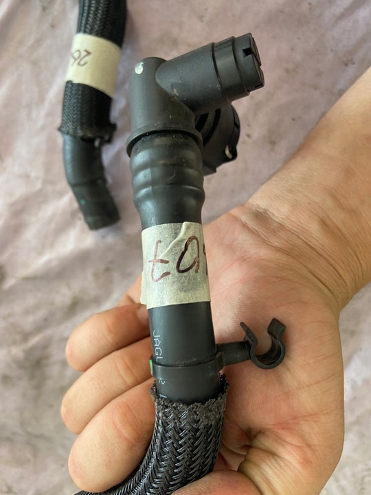 фото №8, Шланг воды evoque ii l551 p300e