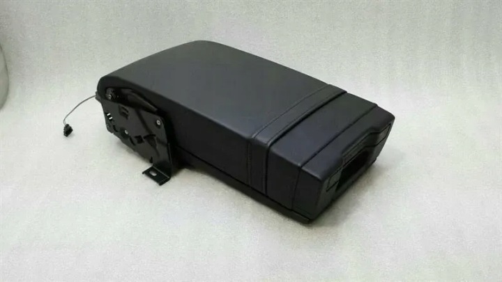 фото №8, Audi s8 d3 a8 rear seat armrest 4e0886805c leather