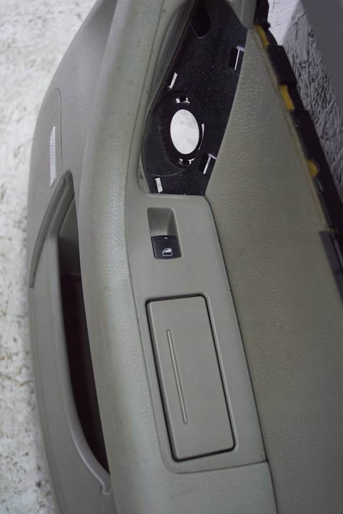фото №9, Боковина дверь правые зад audi a6 c6 bose кожа
