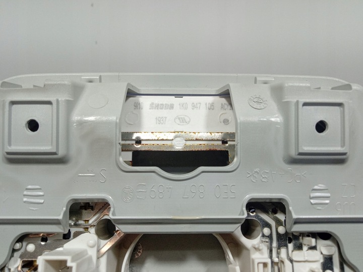 фото №6, Skoda octavia iii лампа стеля перед бардачок 5e0867489b