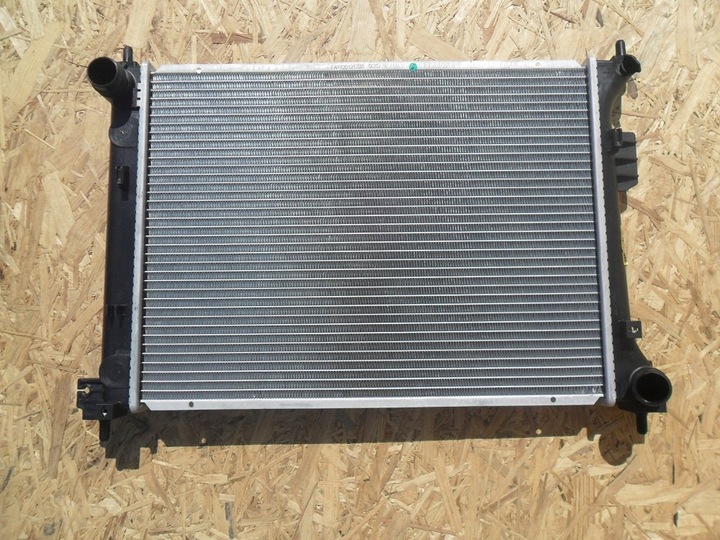 фото №12, Hyundai i20 pb 2008 2009 2010 2011 радіаторів води