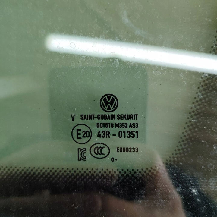 фото №8, Volkswagen id.4 2021 права сторона скло кузова двері задніх